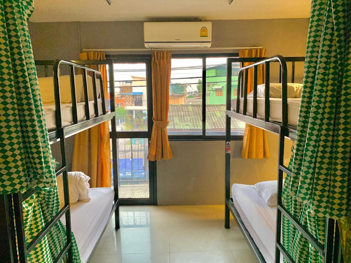 Doze Hostel Chiang Mai Exteriör bild